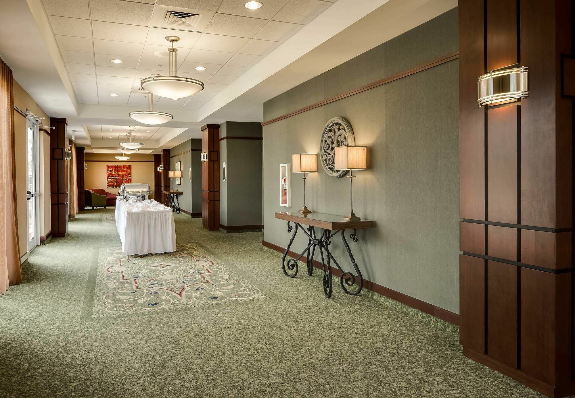 Courtyard Des Moines Ankeny Hotell Exteriör bild